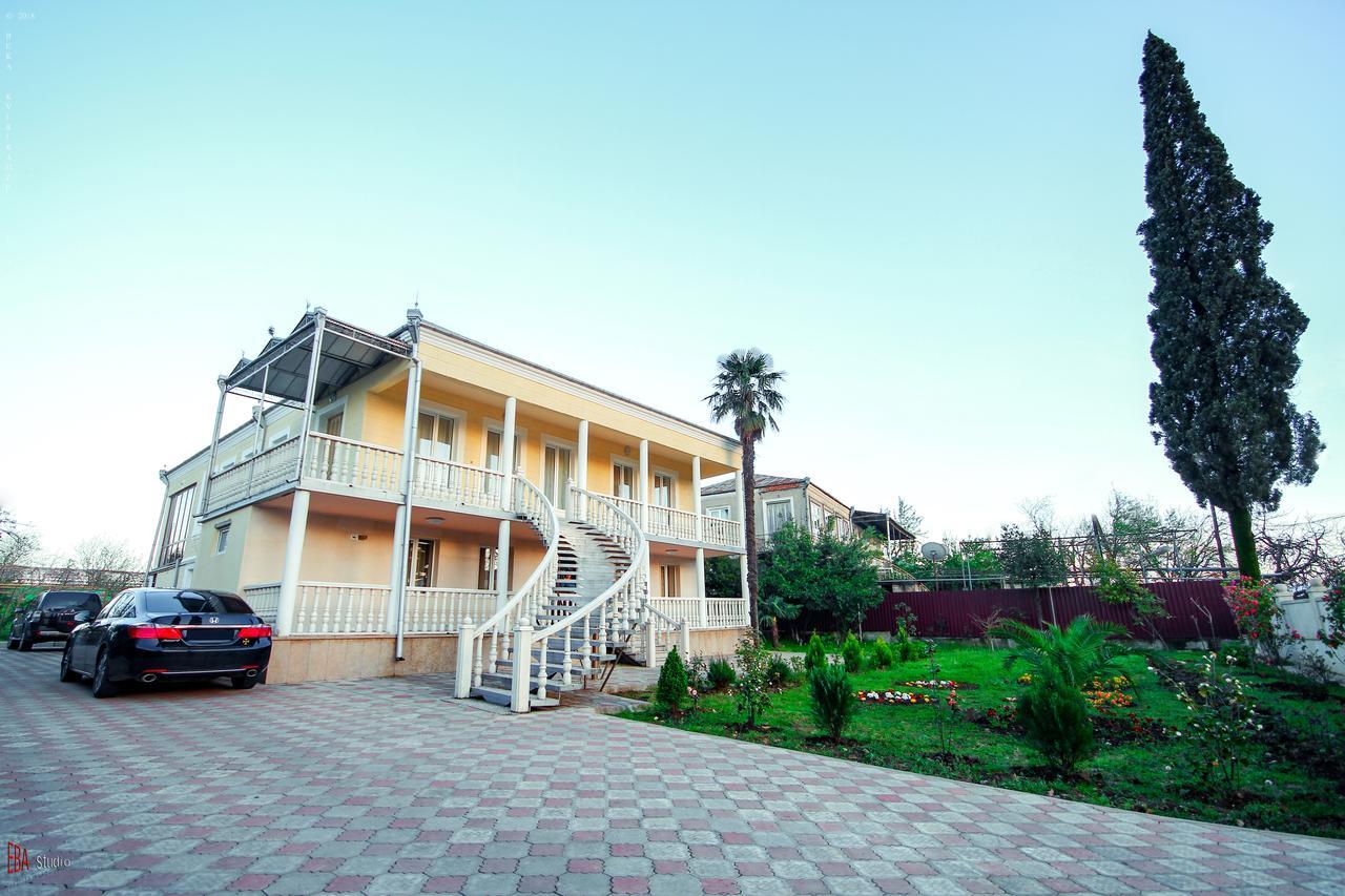 Green Garden Guest House Zqaltubo Exterior foto